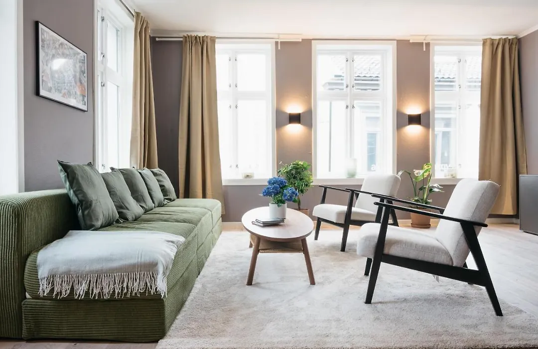 S54 - Private Rooms In The City Center-1