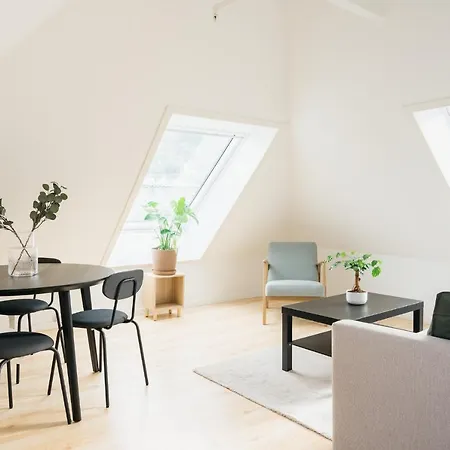 S54 - Private Rooms In The City Center-3