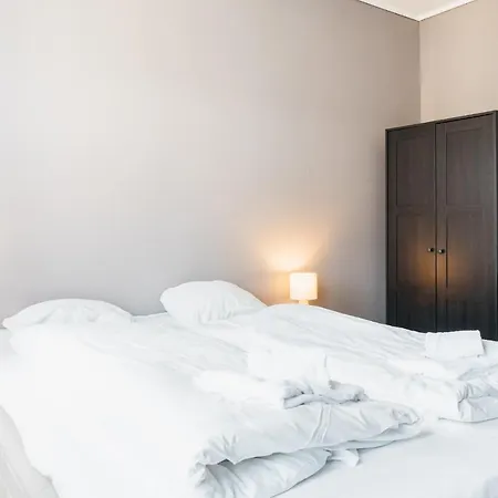 S54 - Private Rooms In The City Center-2